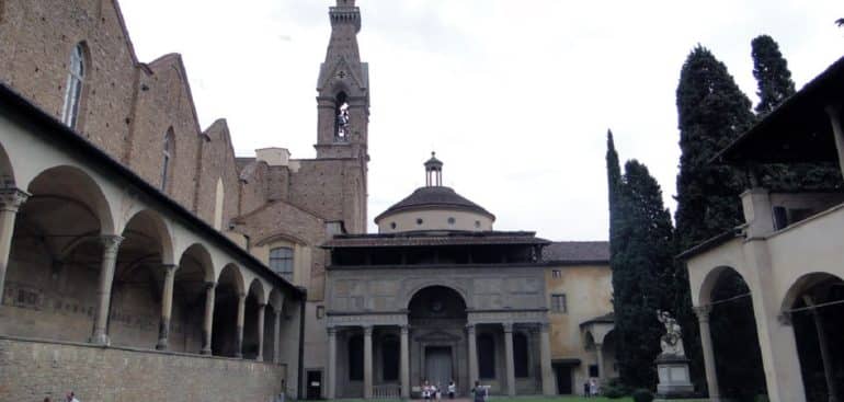 Capela Pazzi em Florença é uma arquitetura renascentista icônica Foto: Flickr