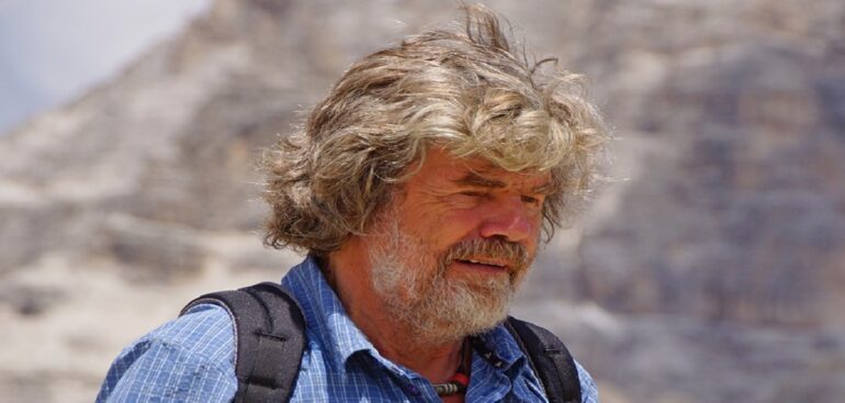 Reinhold Messner – Alpinista das Dolomitas que conquistou o Everest Foto: Freepik