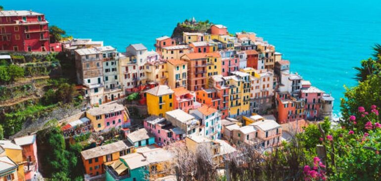 Visitando Corniglia em Cinque Terre – IV Lugares para conhecer Foto: Stock