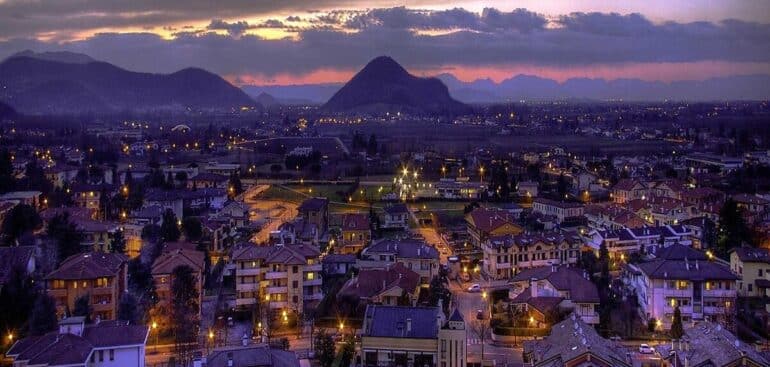 Comuna de Abano Terme, na província de Pádua, em Vêneto - Experimente a famosa água termal e banhos terapêuticos Foto: Flickr